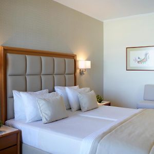 Twin Room Side Sea View